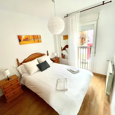 Casa Pyrene - Acogedor Apartamento Familiar アパート