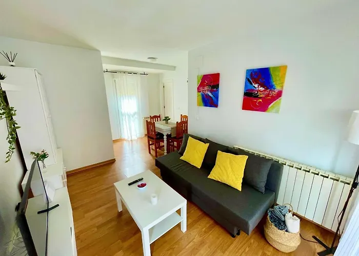 Apartamento Casa Pyrene - Acogedor Apartamento Familiar *